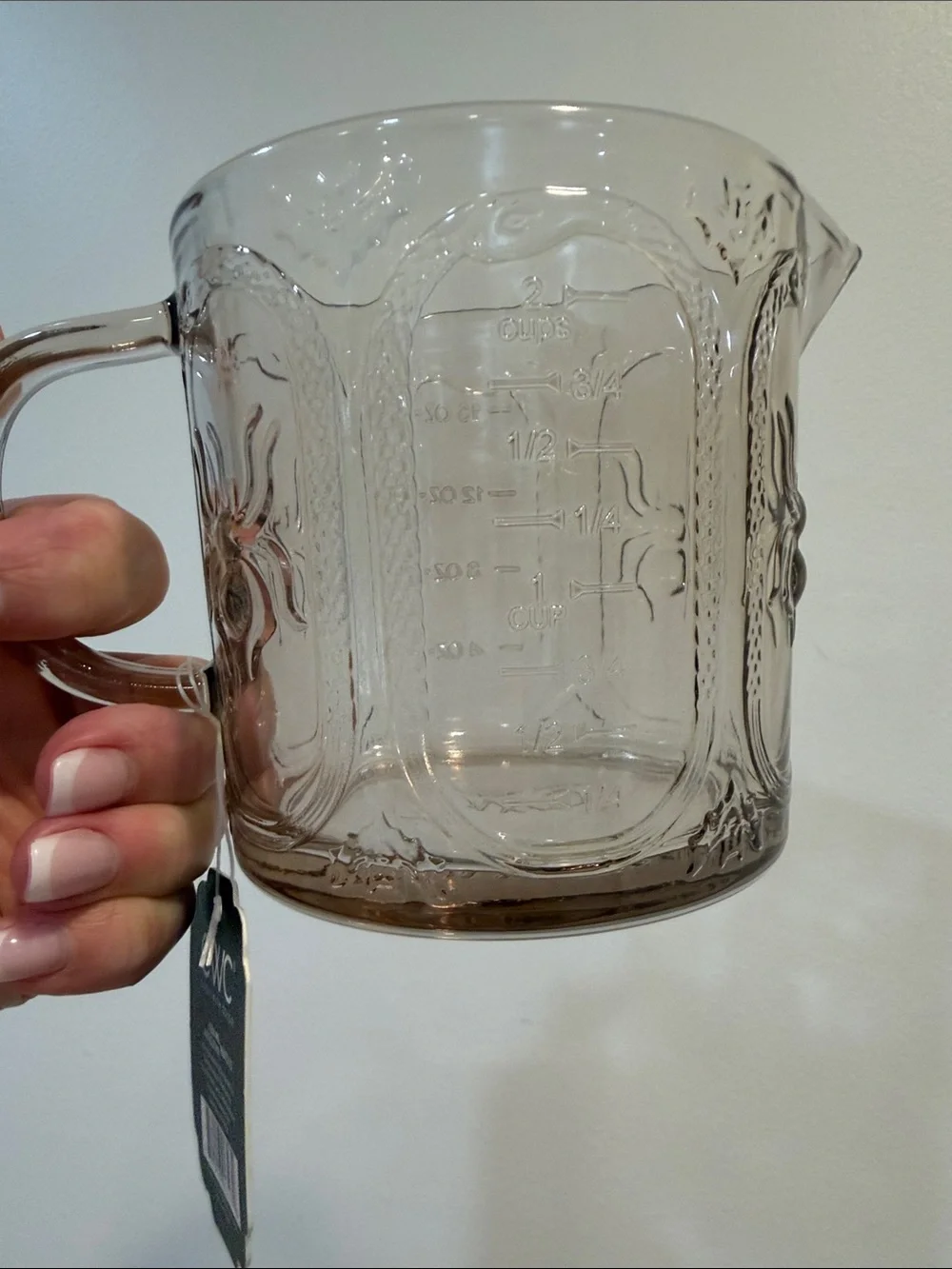 NWT. Viral!! CWC, (Cook With Color), 16oz., glass measuring cup.